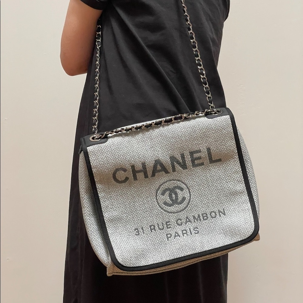 CHANEL Deauville Raffia Messenger Bag